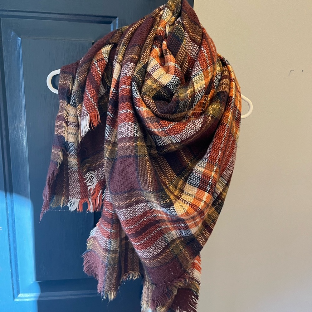 Both Good condition. Moderately worn. Sold together